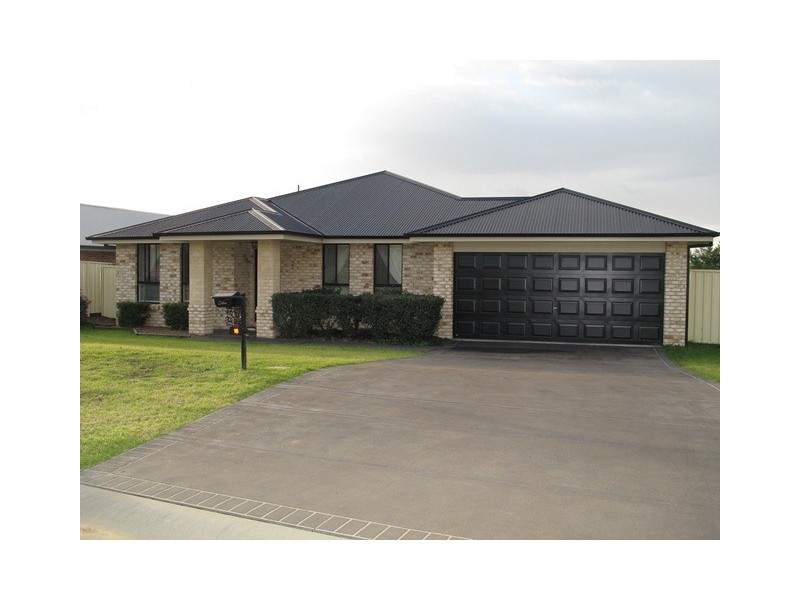 16 Menah Avenue, Mudgee NSW 2850