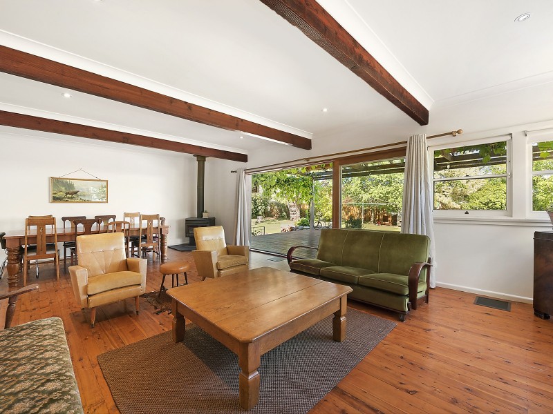 8 Burrundulla Ave, Mudgee NSW 2850