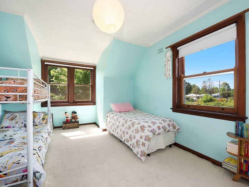 8 Burrundulla Ave, Mudgee NSW 2850