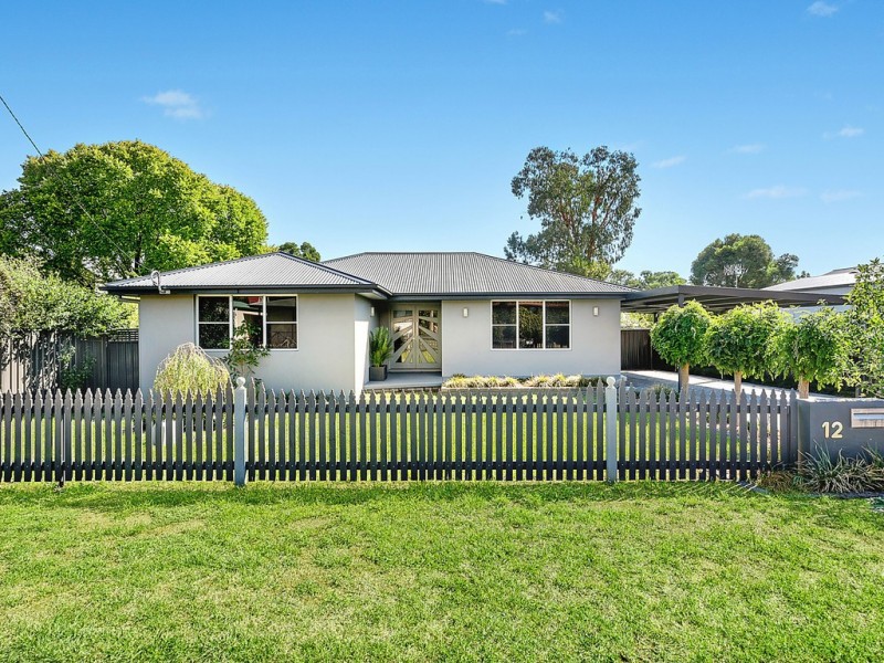 12 Mealey Street, Mudgee NSW 2850