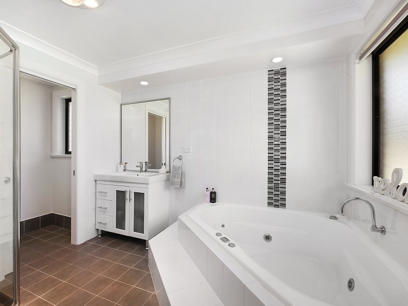 11 Bateman Avenue, Mudgee NSW 2850