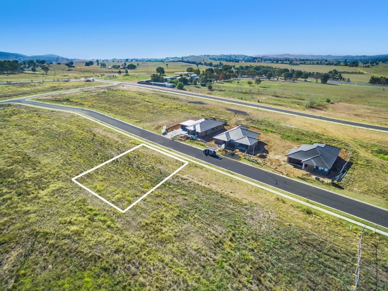 10 Enfield Avenue, Caerleon NSW 2850