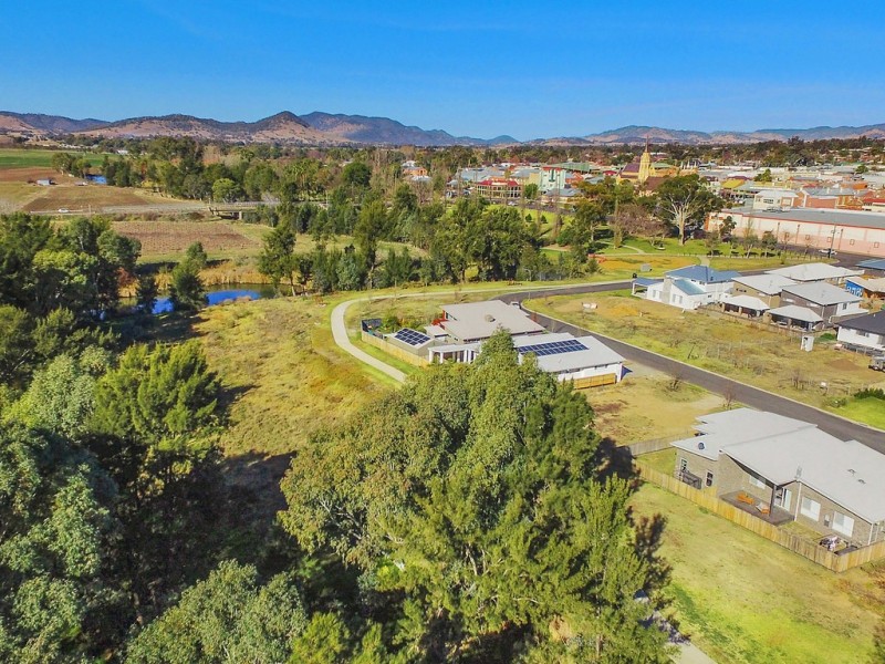 14 Loy Avenue, Mudgee NSW 2850