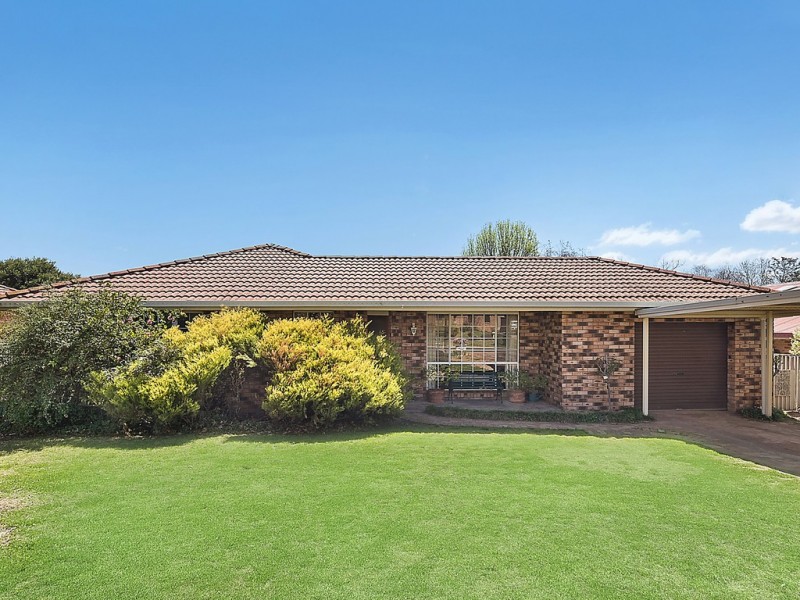 12 Burgundy Road, Mudgee NSW 2850