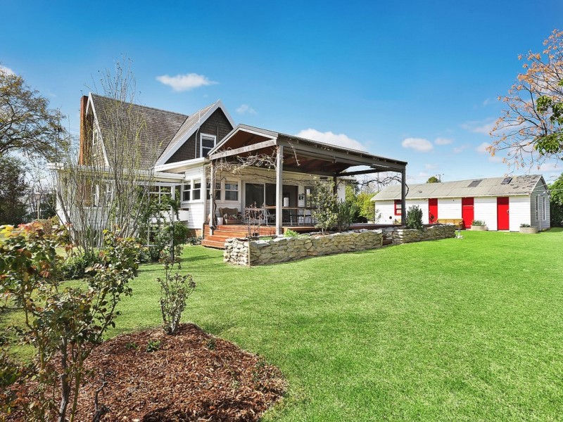 8 Burrundulla Avenue, Mudgee NSW 2850