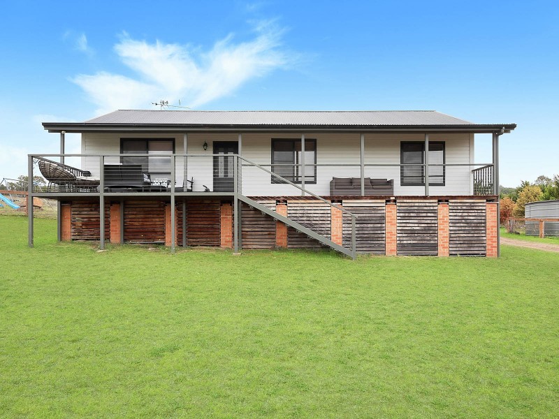 275 Winchester Crescent, Mudgee NSW 2850