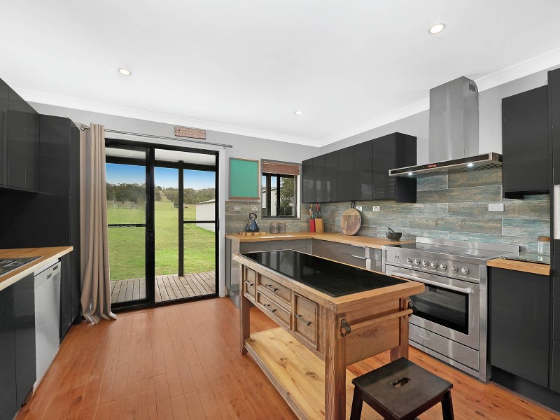 275 Winchester Crescent, Mudgee NSW 2850