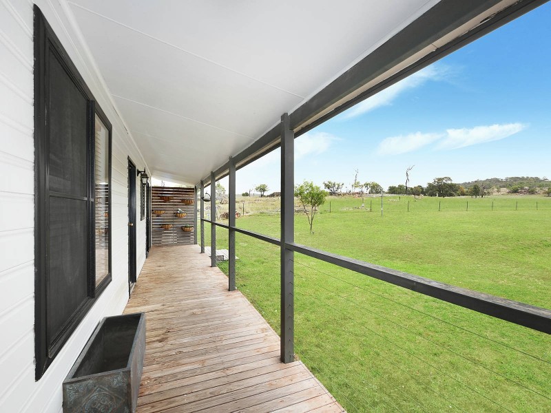 275 Winchester Crescent, Mudgee NSW 2850