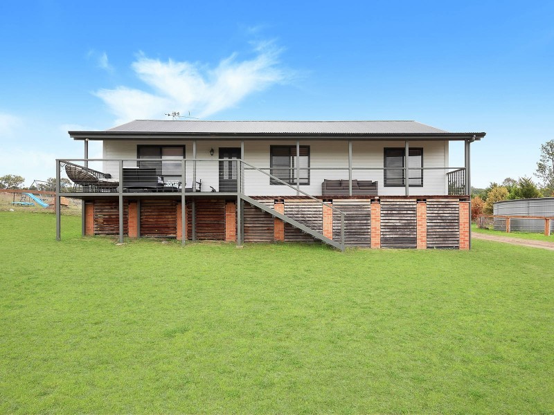 275 Winchester Crescent, Mudgee NSW 2850