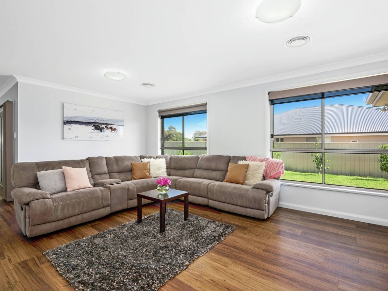 6 Broadhead Road, Mudgee NSW 2850