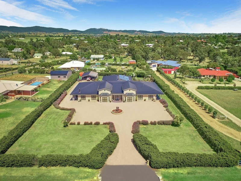 51 Henry Lawson Drive, Mudgee NSW 2850