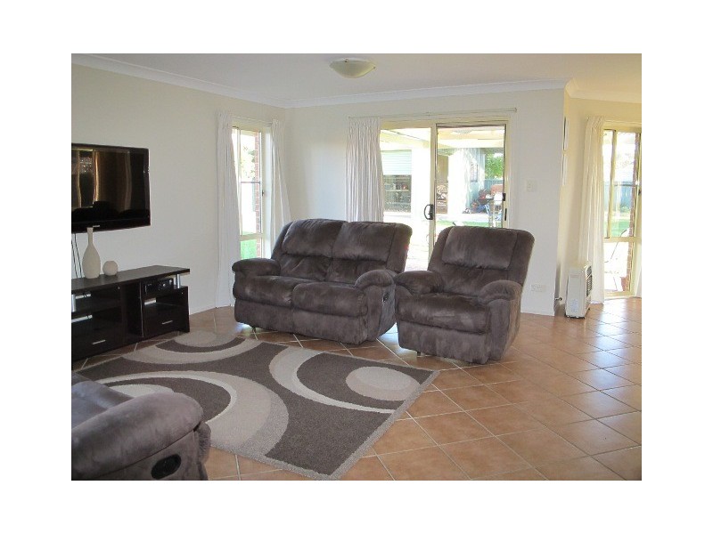 15 Woodside Close, Mudgee NSW 2850