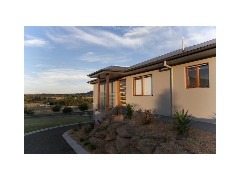28 Robert Hoddle Grove, Mudgee NSW 2850