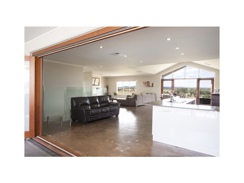 28 Robert Hoddle Grove, Mudgee NSW 2850