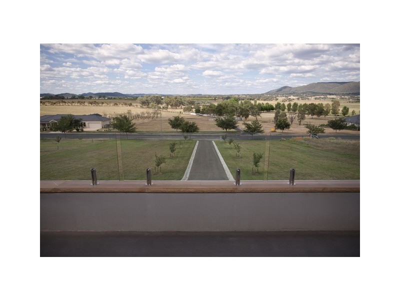28 Robert Hoddle Grove, Mudgee NSW 2850