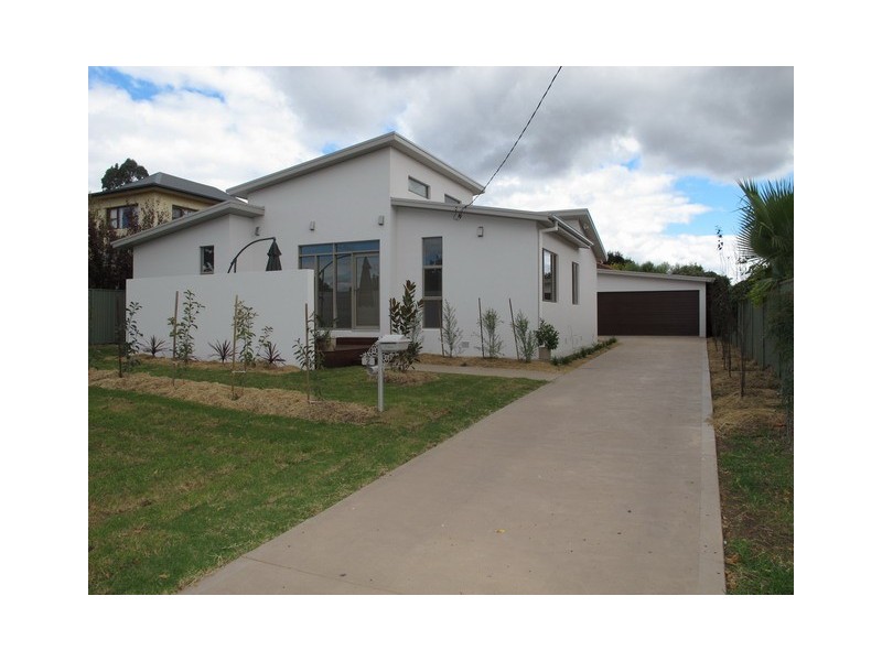 2 Lawson Street, Mudgee NSW 2850