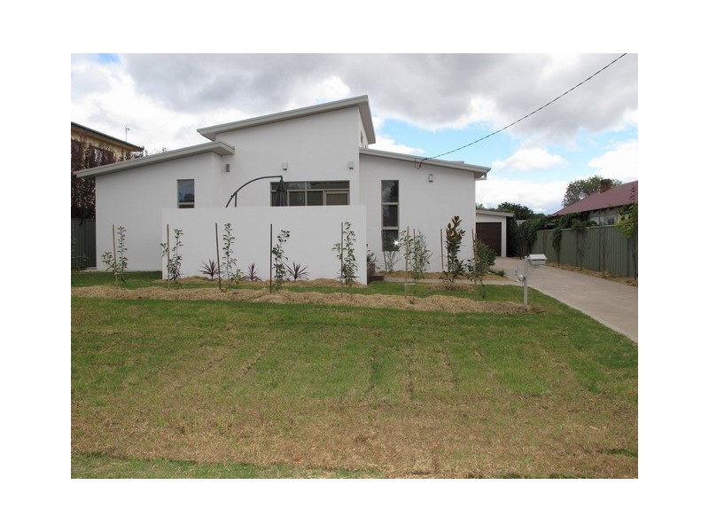 2 Lawson Street, Mudgee NSW 2850