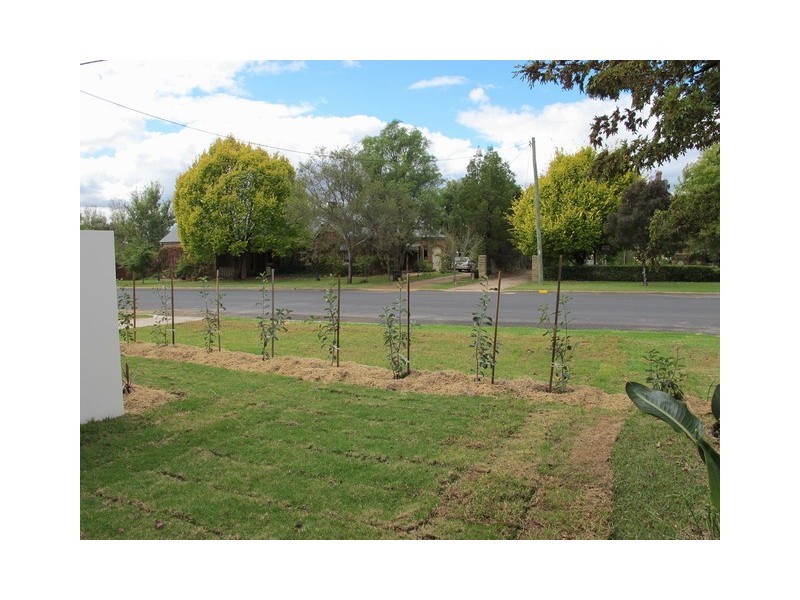 2 Lawson Street, Mudgee NSW 2850