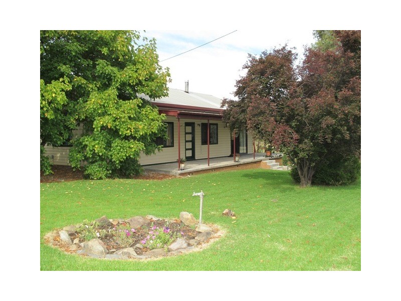 136 Pyramul Road, Windeyer NSW 2850