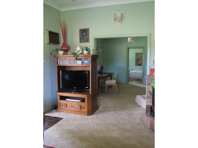 136 Pyramul Road, Windeyer NSW 2850