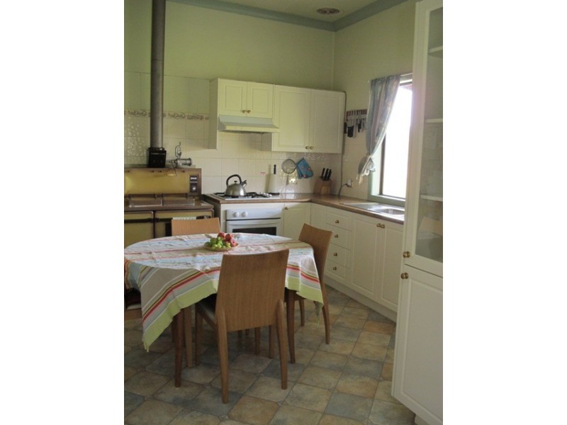 136 Pyramul Road, Windeyer NSW 2850