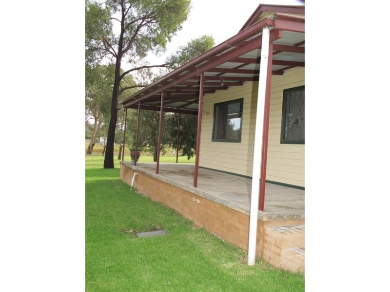 136 Pyramul Road, Windeyer NSW 2850