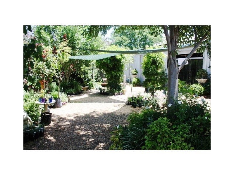 Josie’s Coffee Shop and Nursery Binnia Street, Mudgee NSW 2850