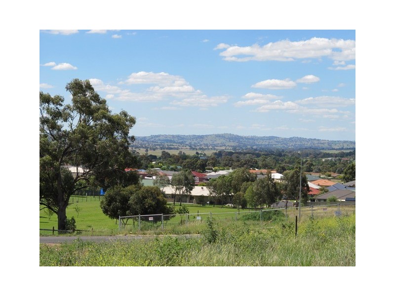 2 Miller Crescent, Mudgee NSW 2850