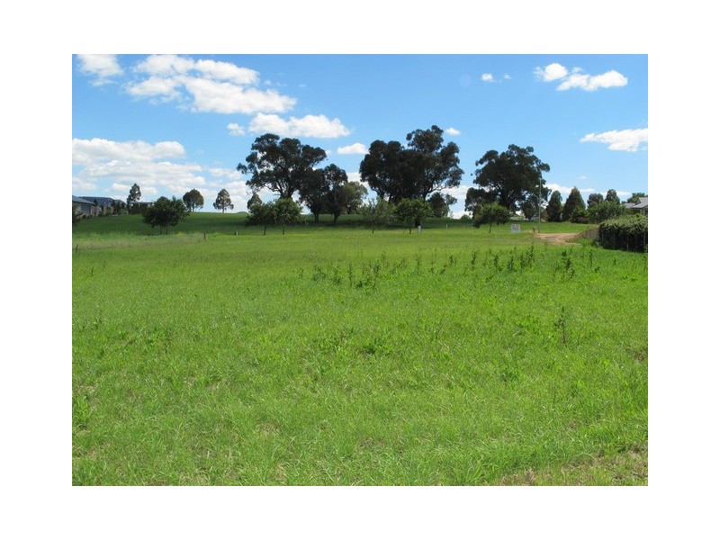 49 Robert Hoddle Grove, Mudgee NSW 2850