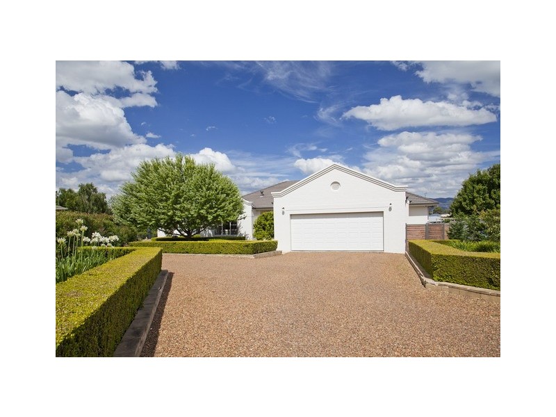 28 Woodside Close, Mudgee NSW 2850