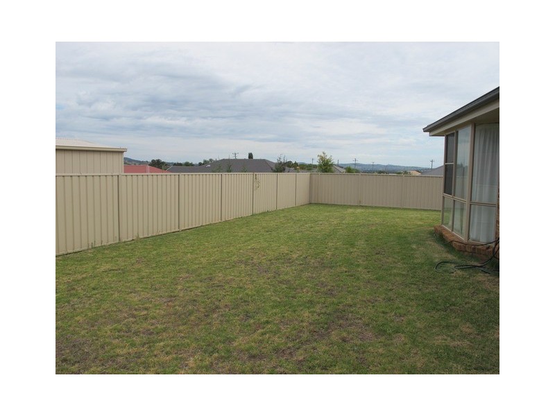 4 Glenayr Close, Mudgee NSW 2850