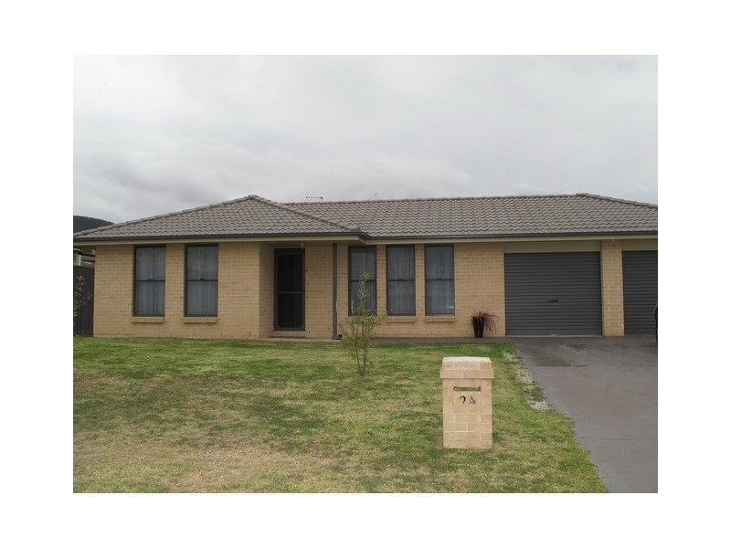 24 White Circle, Mudgee NSW 2850