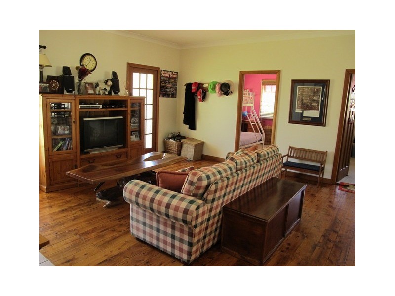 12 Nandoura Street, Mudgee NSW 2850