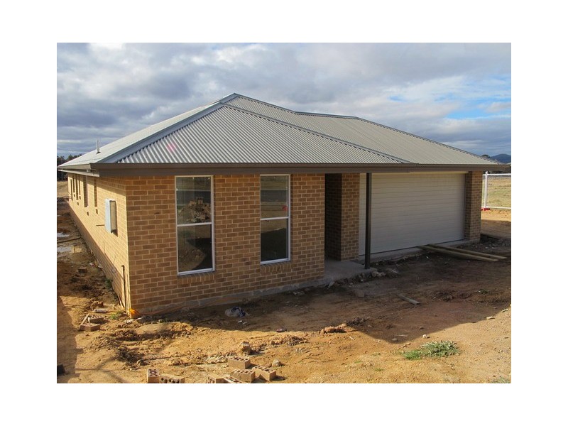 111a White Circle, Mudgee NSW 2850