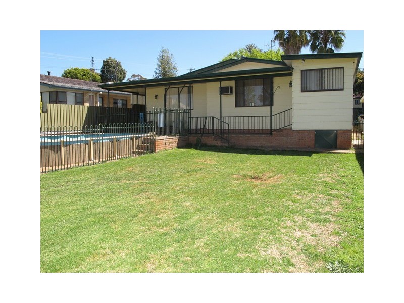 19 Cainbil Street, Mudgee NSW 2850