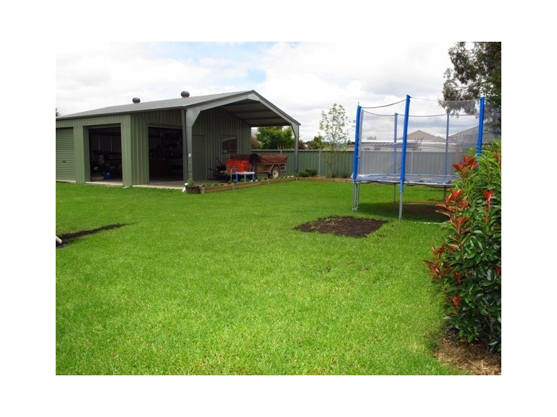 15 Woodside Close, Mudgee NSW 2850