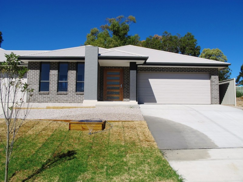 27 Dunphy Crescent, Mudgee NSW 2850