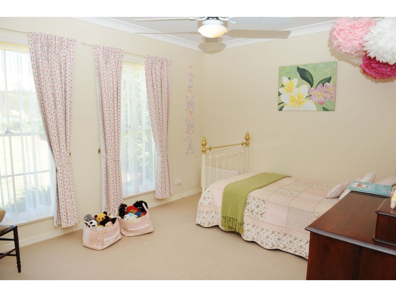 37 Macquarie Drive, Mudgee NSW 2850