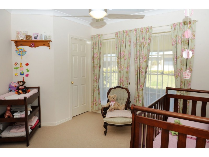 37 Macquarie Drive, Mudgee NSW 2850