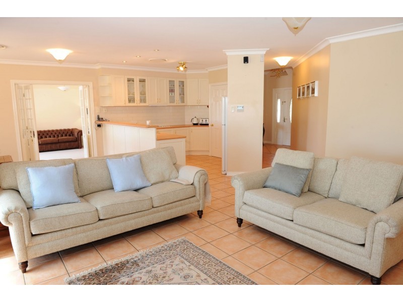 37 Macquarie Drive, Mudgee NSW 2850