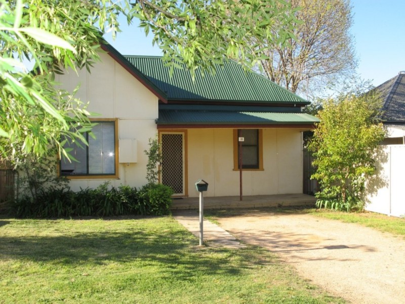 18 Inglis Street, Mudgee NSW 2850