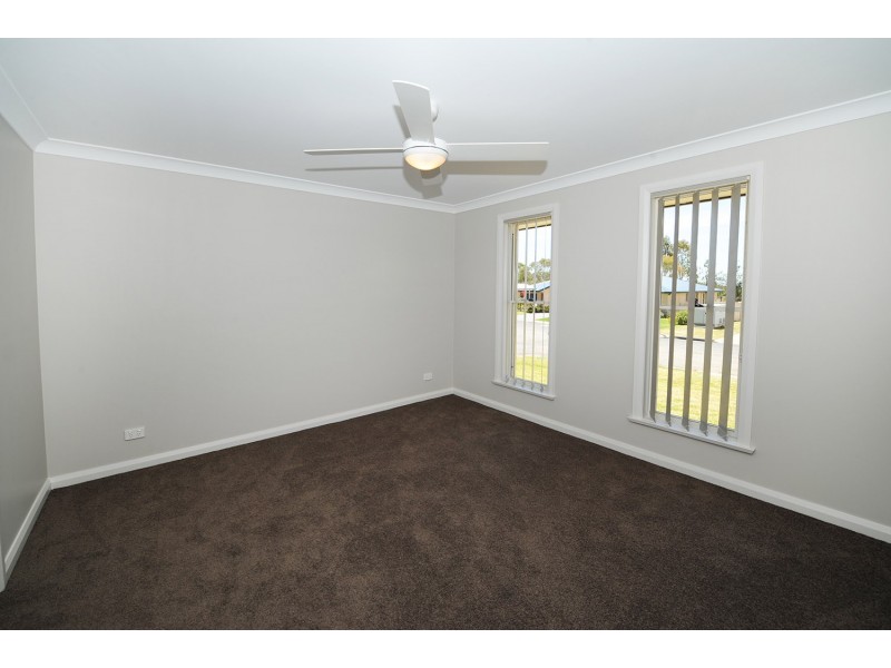 8 Dunphy Crescent, Mudgee NSW 2850