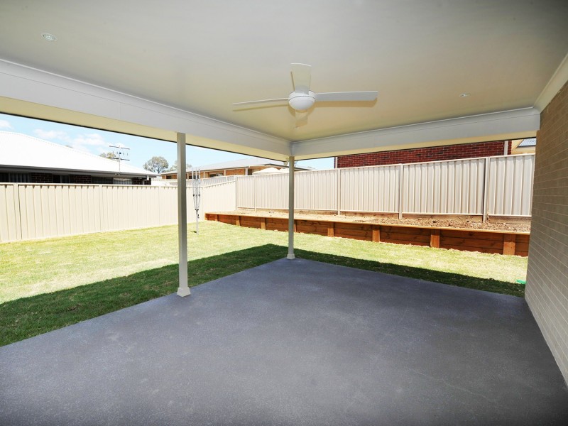 8 Dunphy Crescent, Mudgee NSW 2850