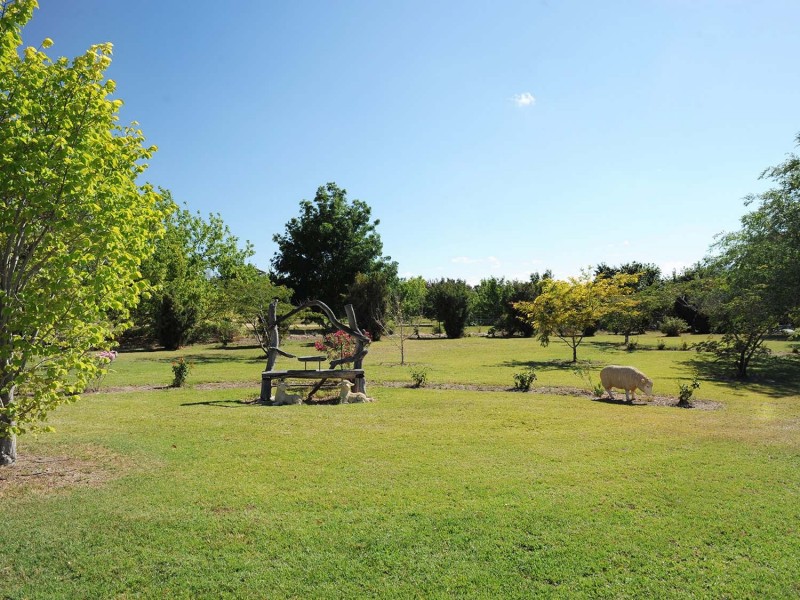 25 Leconfield Drive, Mudgee NSW 2850