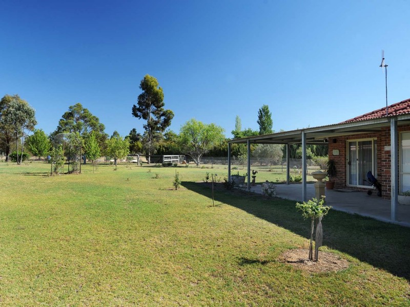25 Leconfield Drive, Mudgee NSW 2850
