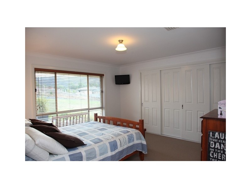 4 Richards Street, Mudgee NSW 2850