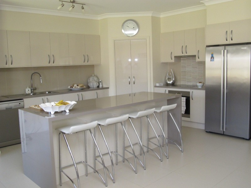 8 Glenayr Close, Mudgee NSW 2850