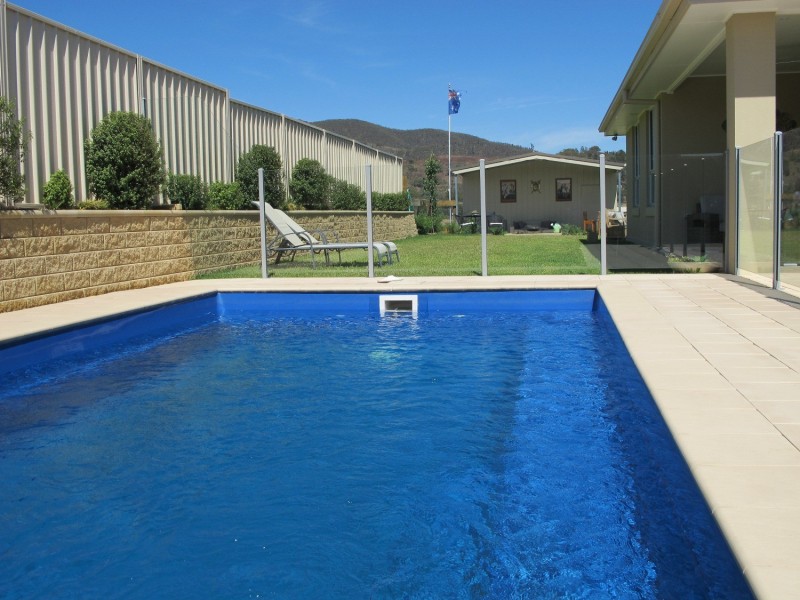 8 Glenayr Close, Mudgee NSW 2850