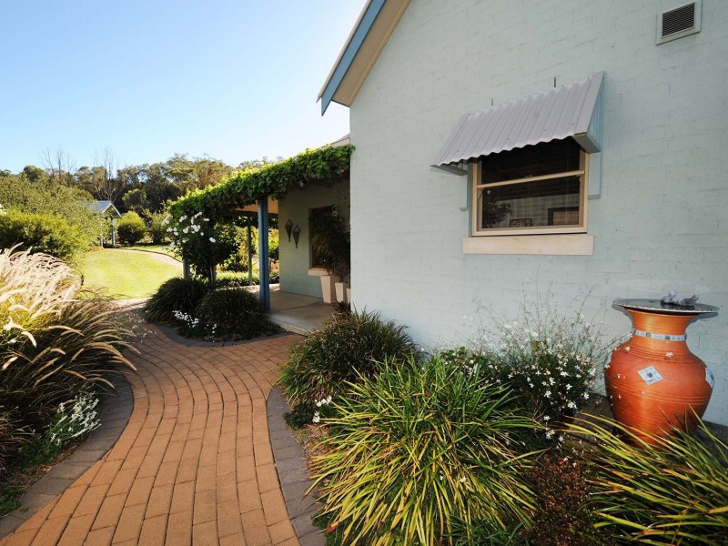 104 Bellevue Road, Mudgee NSW 2850