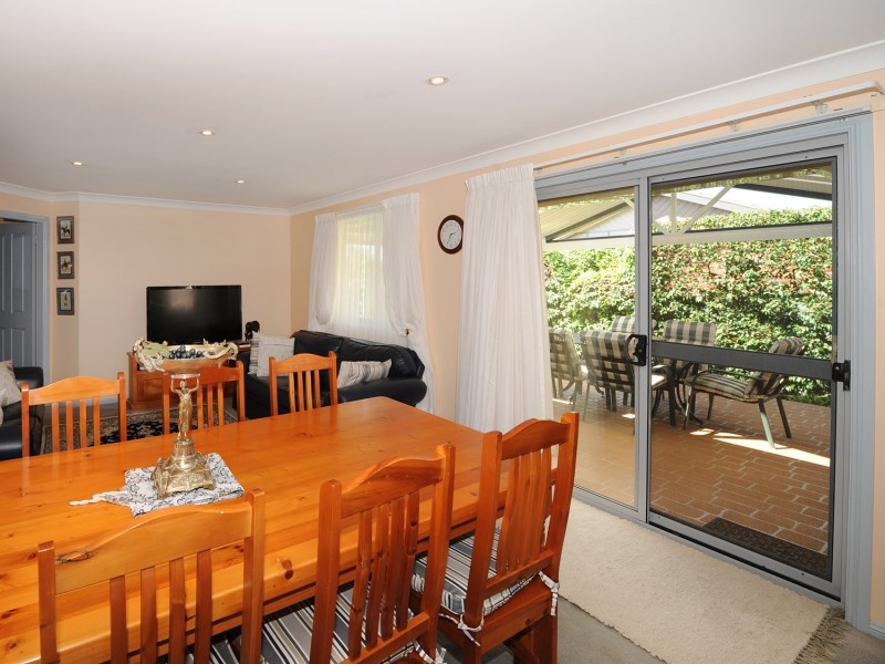 22 Woodside Close, Mudgee NSW 2850